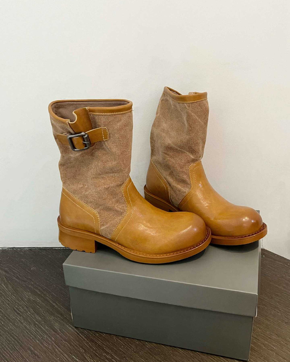 Women’s Vintage Colorblock Buckle Mid-Calf Riding Boots