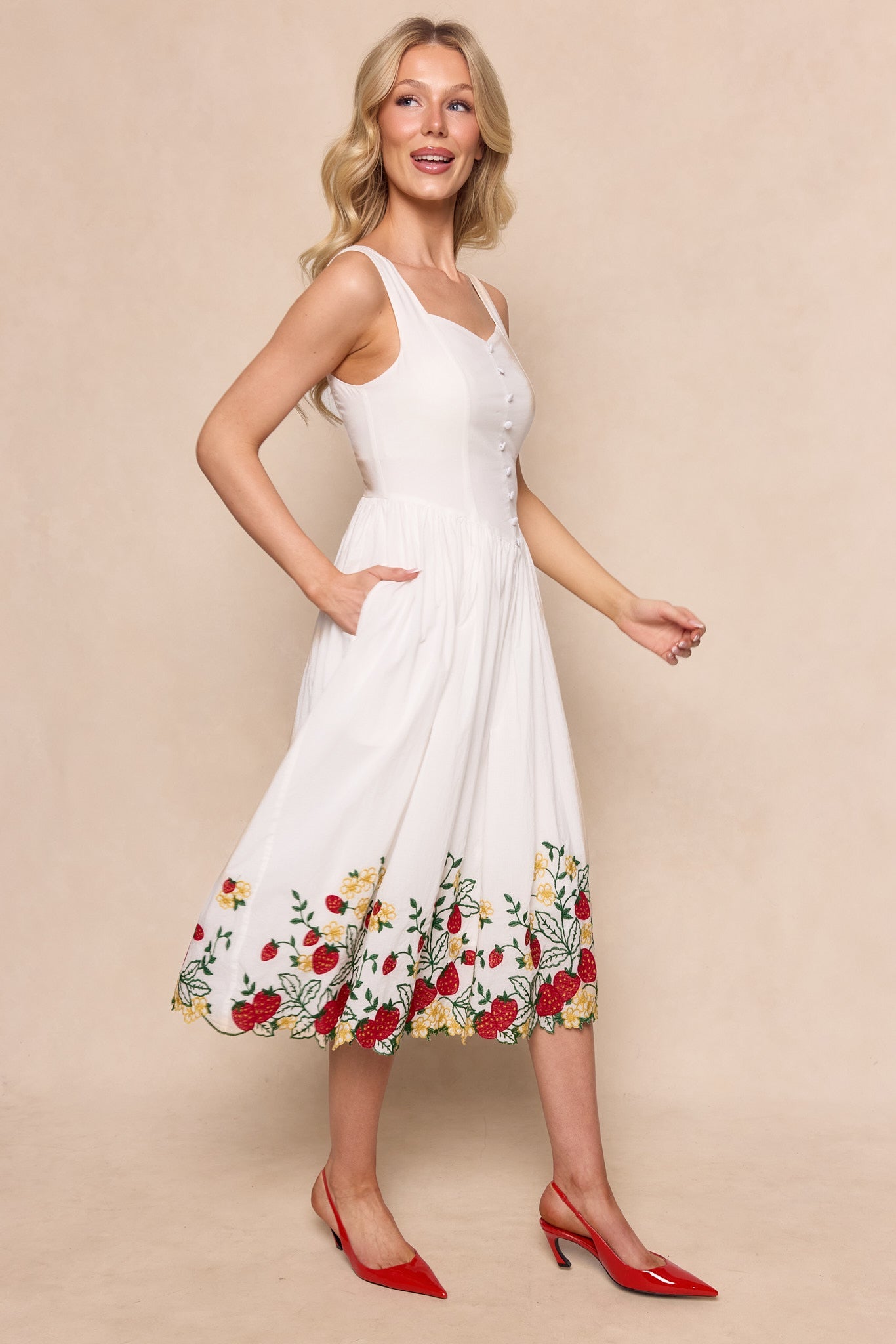 Clarissa Dress in Strawberry