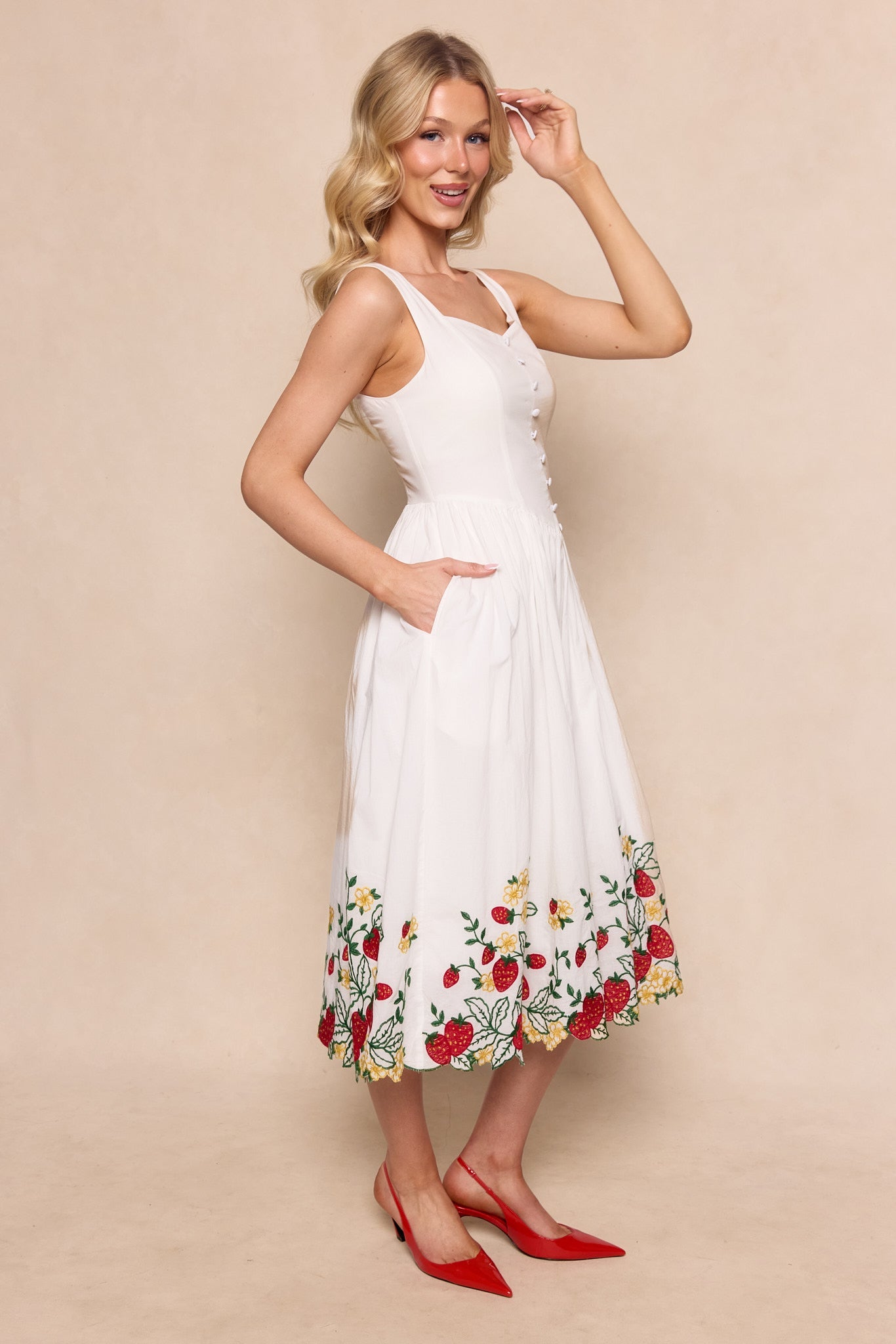 Clarissa Dress in Strawberry