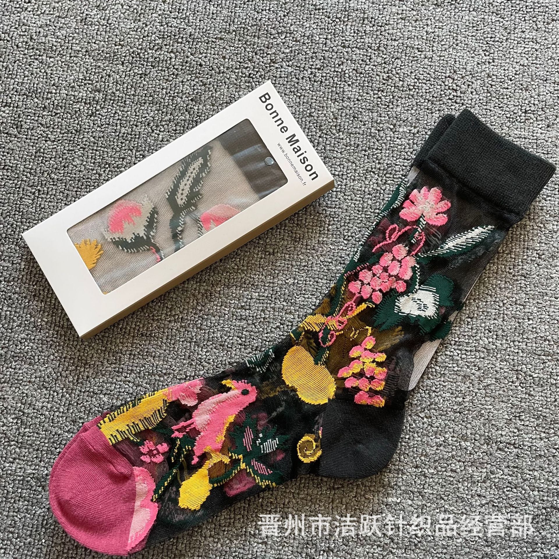 Bonne Sheer Pattern Crew Socks