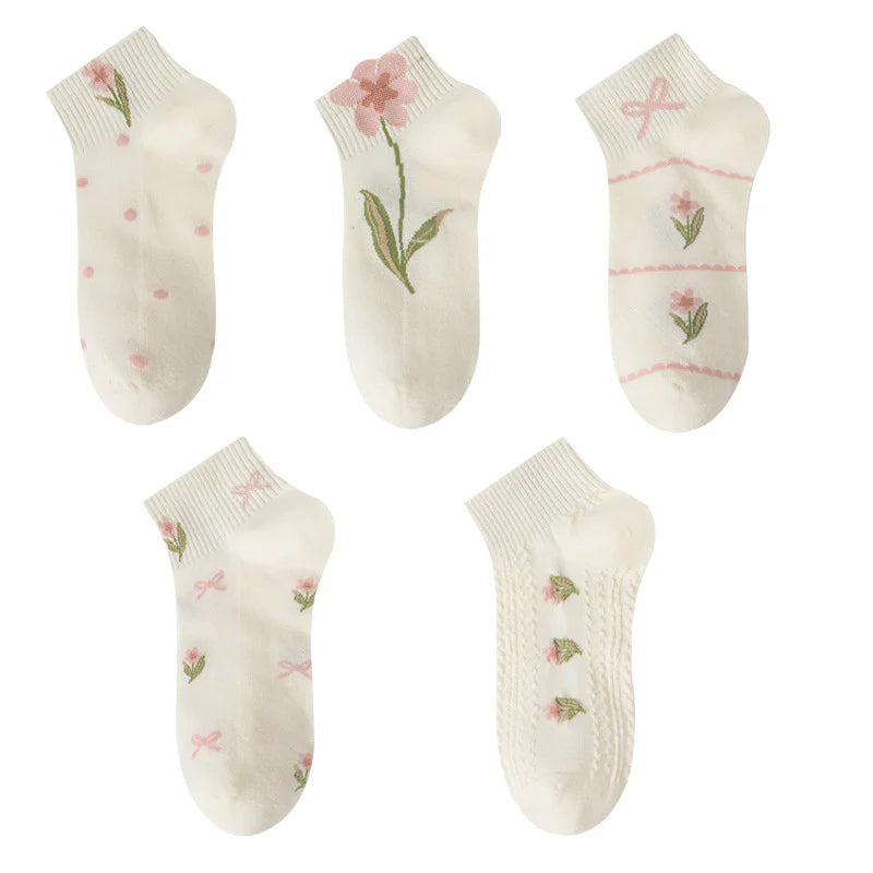 Women’s Cute Floral Frill Boat Socks – Lightweight Preppy Low Cut Socks
