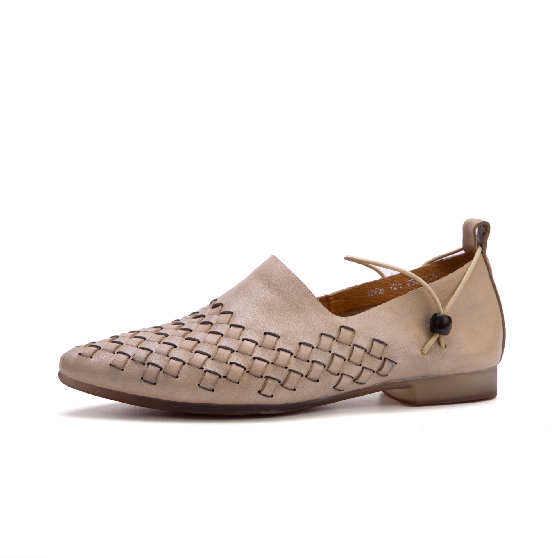 Women’s Woven Leather Pointed-Toe Flats