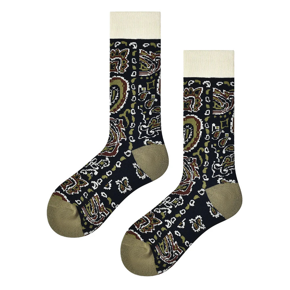 Unisex Scandinavian-Inspired Couple Crew Socks – Casual Fall Winter Everyday Socks