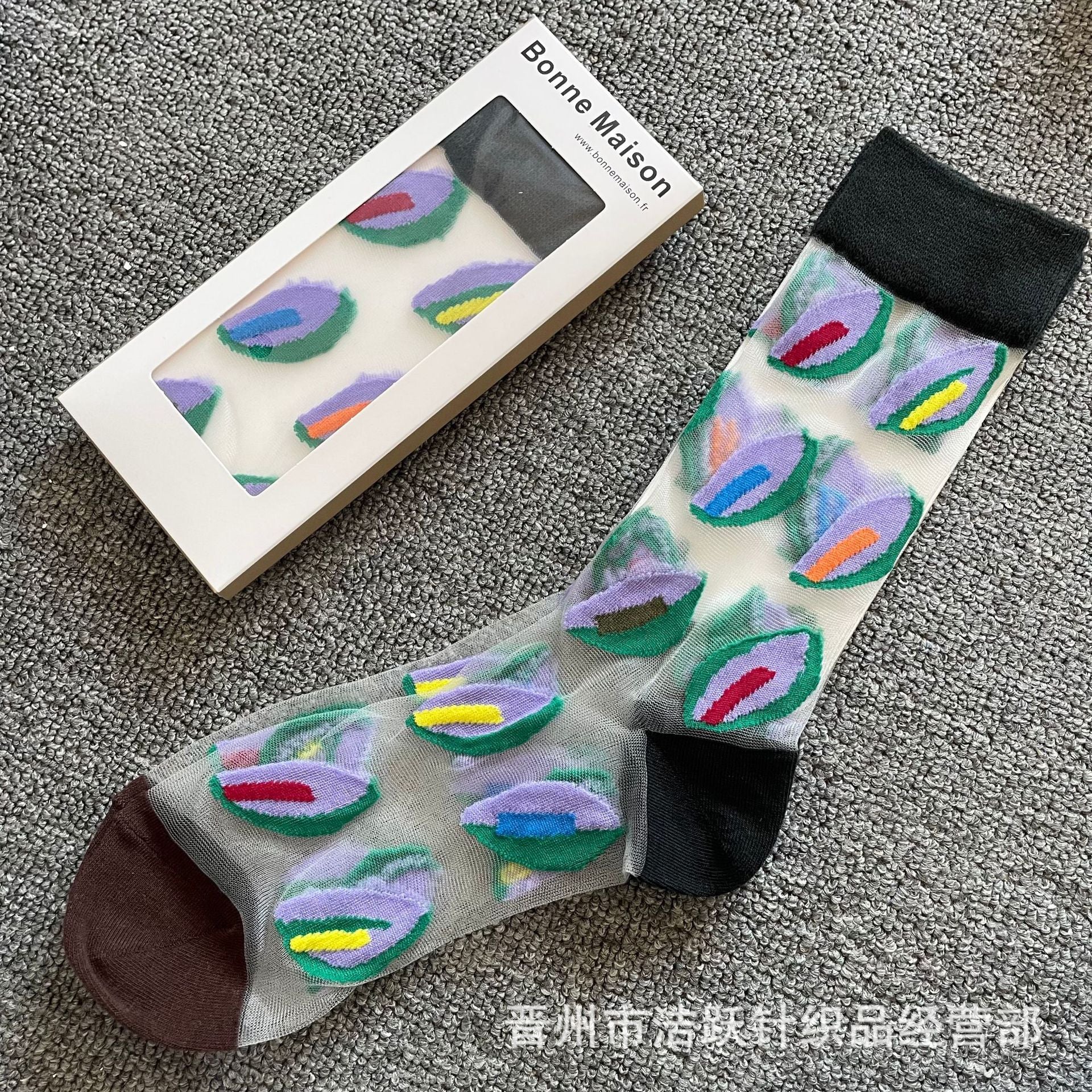 Bonne Sheer Pattern Crew Socks - Design 16