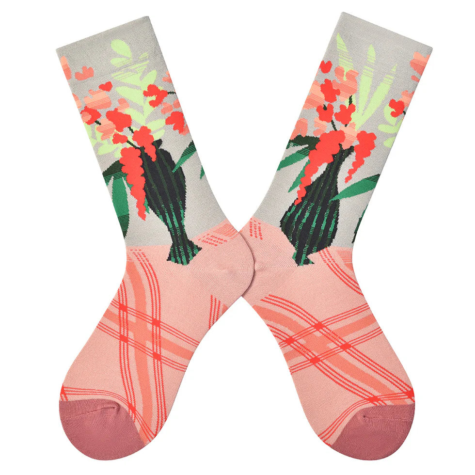Women’s Vibrant Plain Long Socks – European-Inspired Urban Style Socks