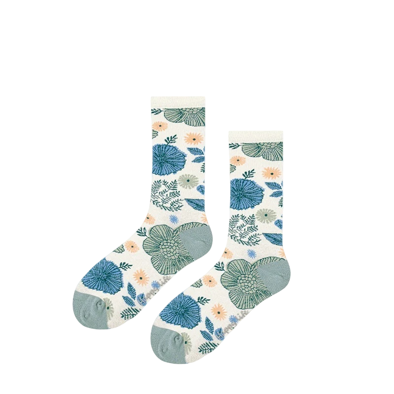 Women’s Impressionist Critter Long Socks – Soft Art-Inspired Everyday Socks