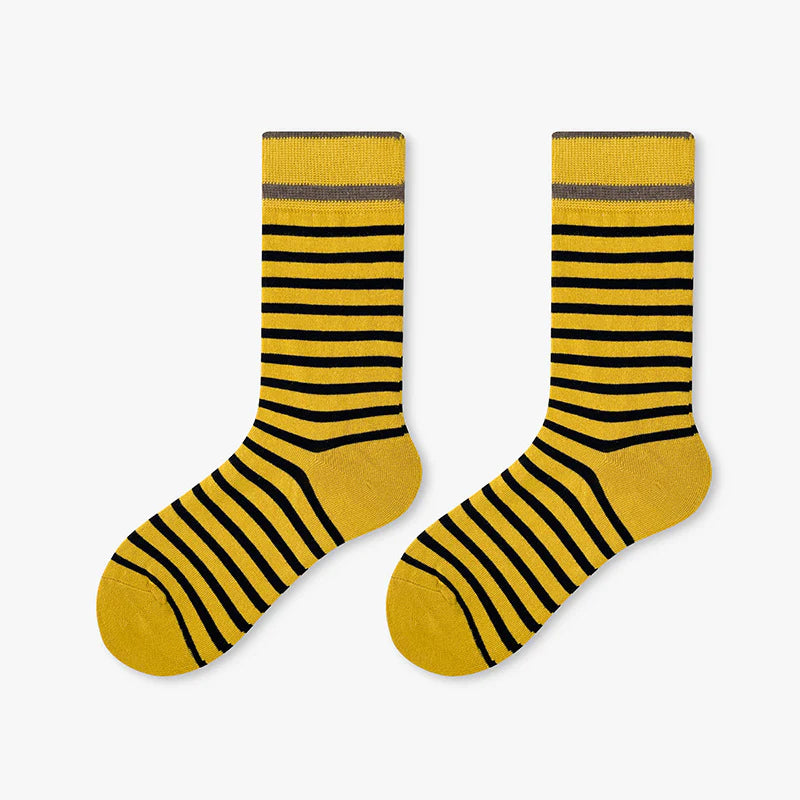 Unisex Cartoon Shark Athletic Socks – Collegiate Cotton Mid-Calf Socks