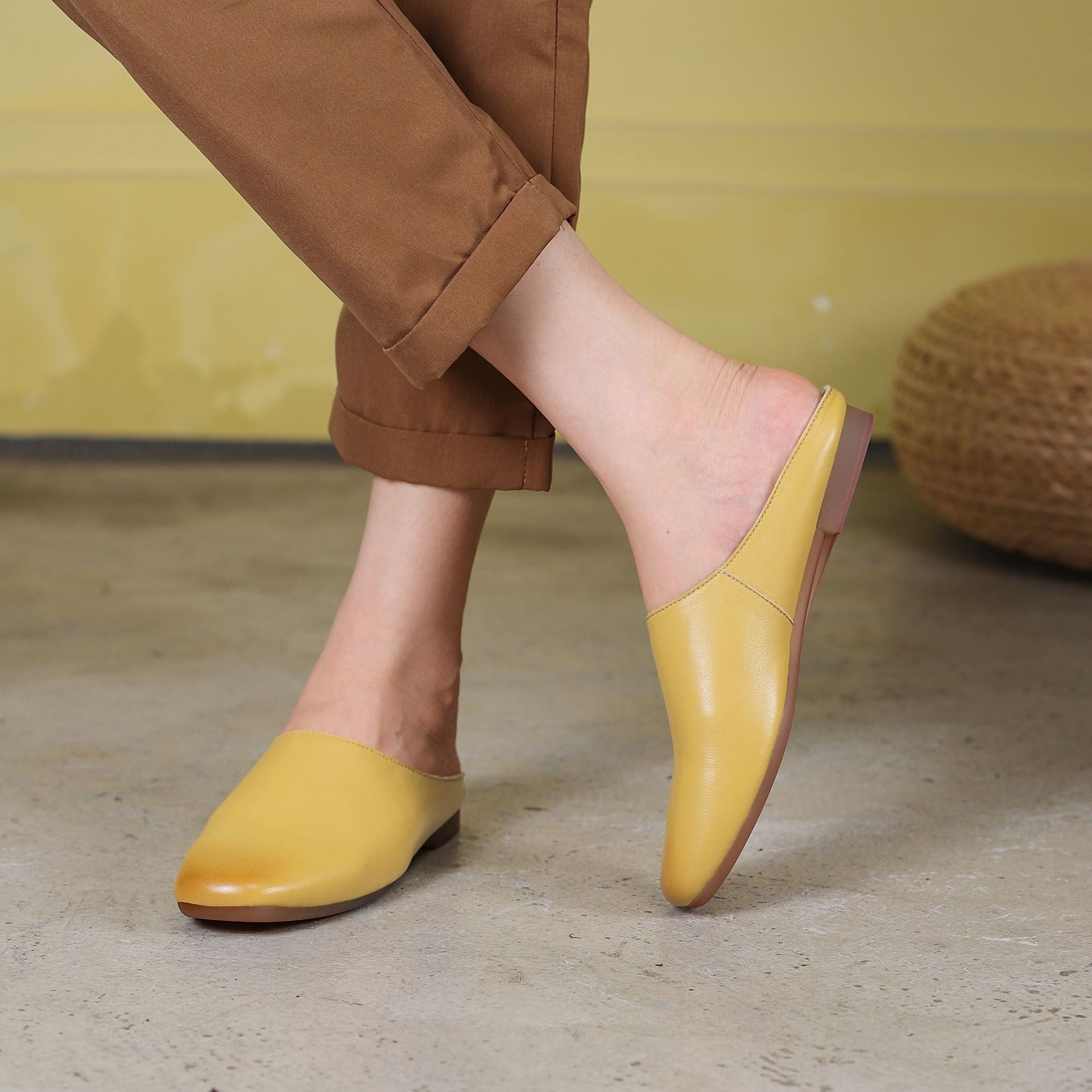 Women’s Leather Square-Toe Mule Flats