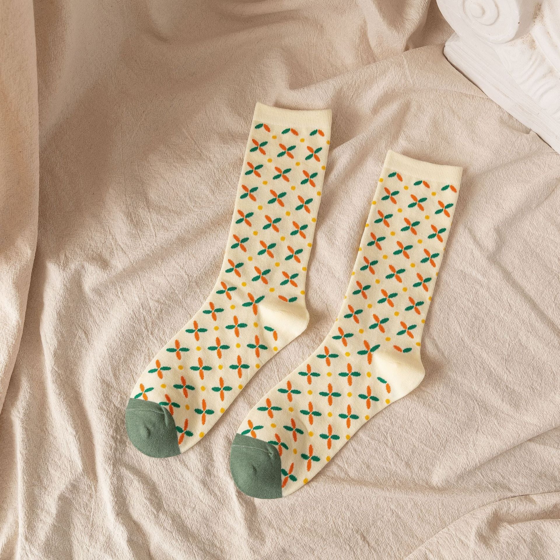 Women’s Sunflower Knee-High Socks – French-Inspired Preppy Sport Socks