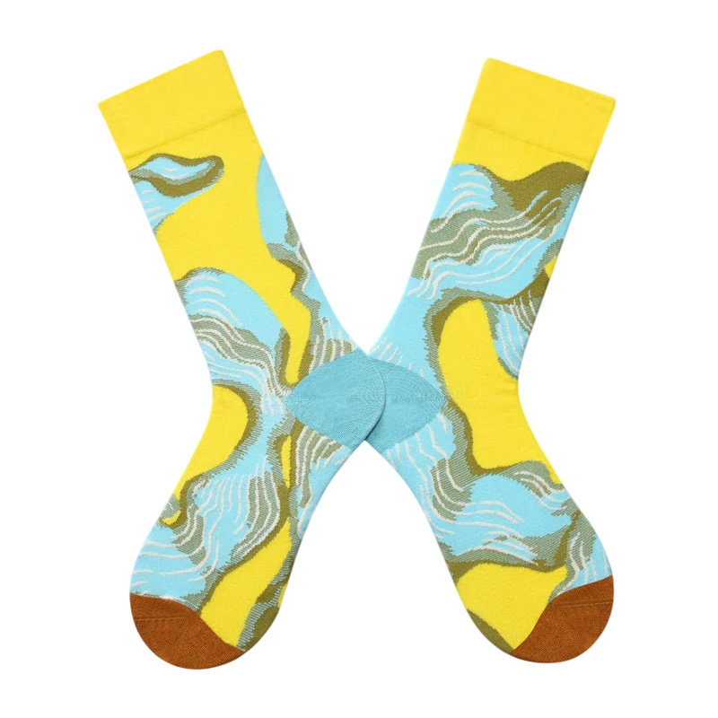 Women’s Pressed Leaf Long Crew Socks – Elegant Nature-Themed Winter Socks