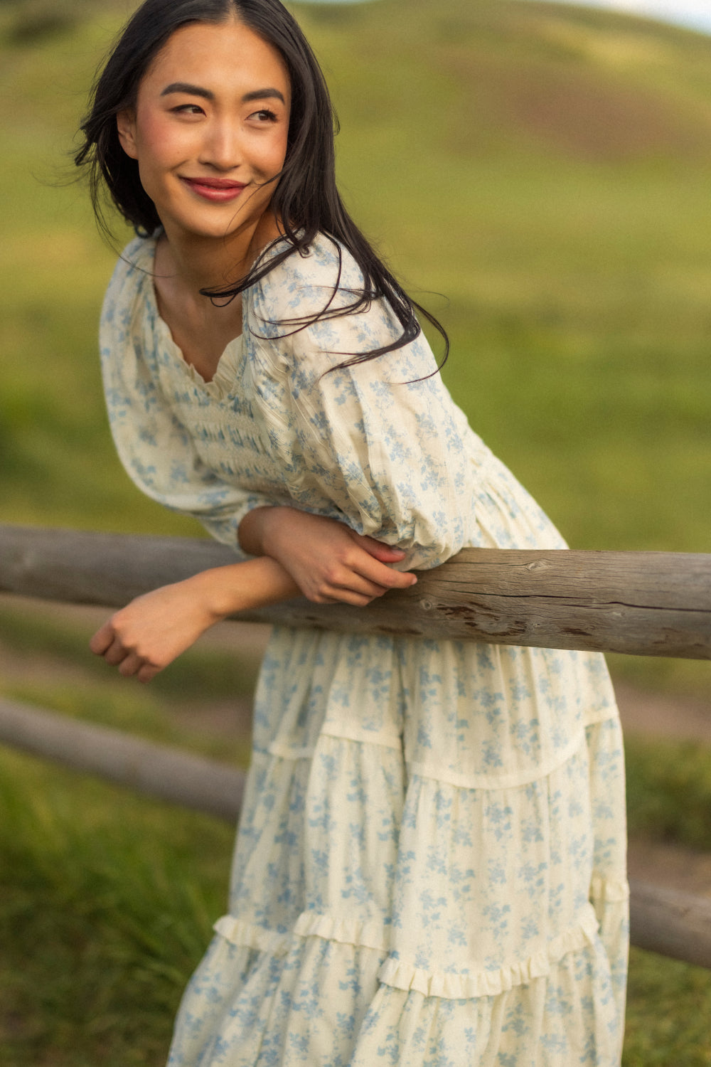Roselyn Dress in Ivory Porcelain Fleur