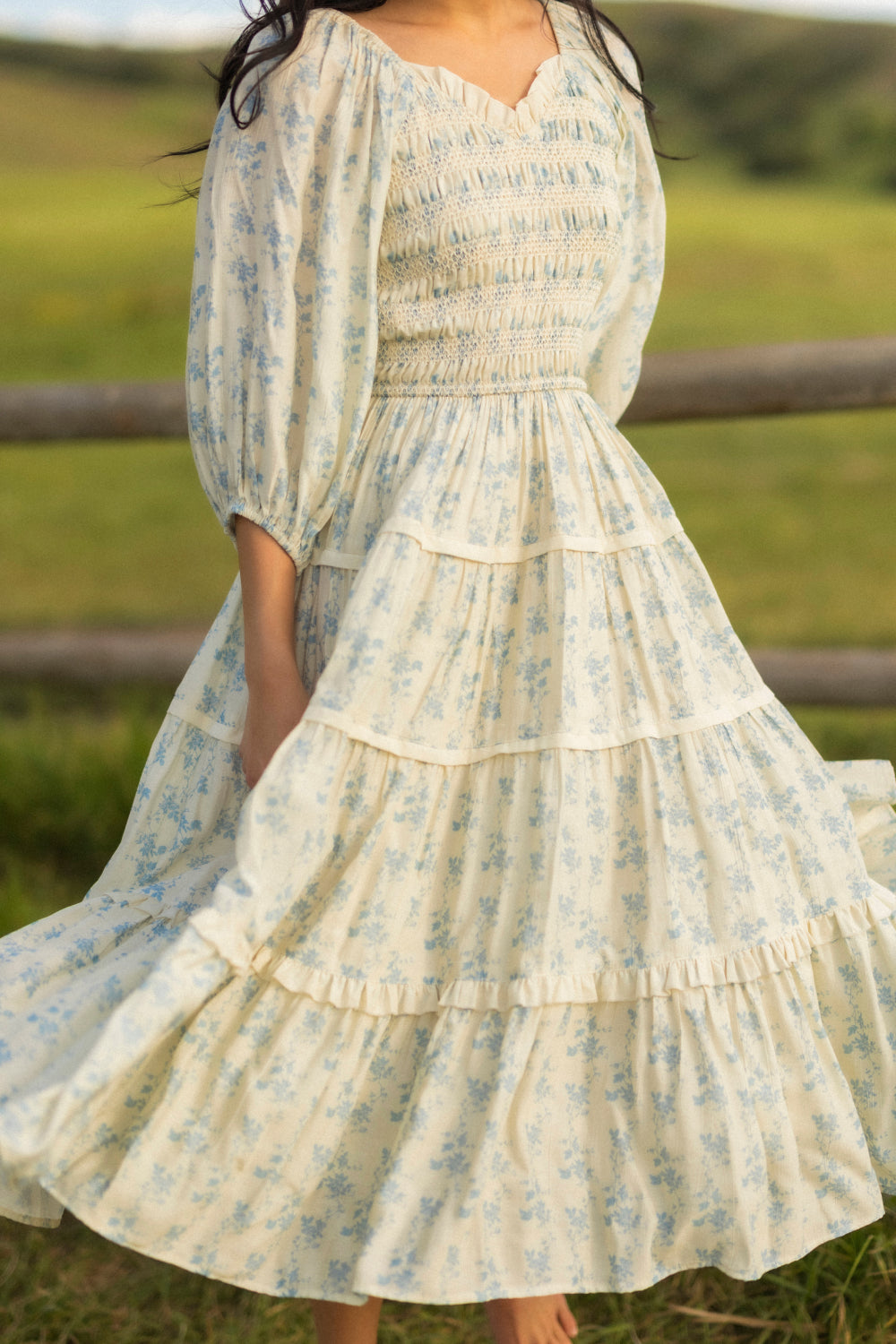 Roselyn Dress in Ivory Porcelain Fleur