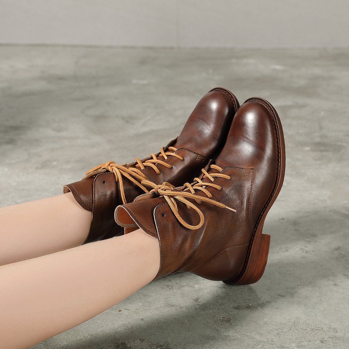 Winter Boots Handmade Genuine Leather Lace-Up Combat Boots Retro Chunky Ankle Boots Black/Coffee