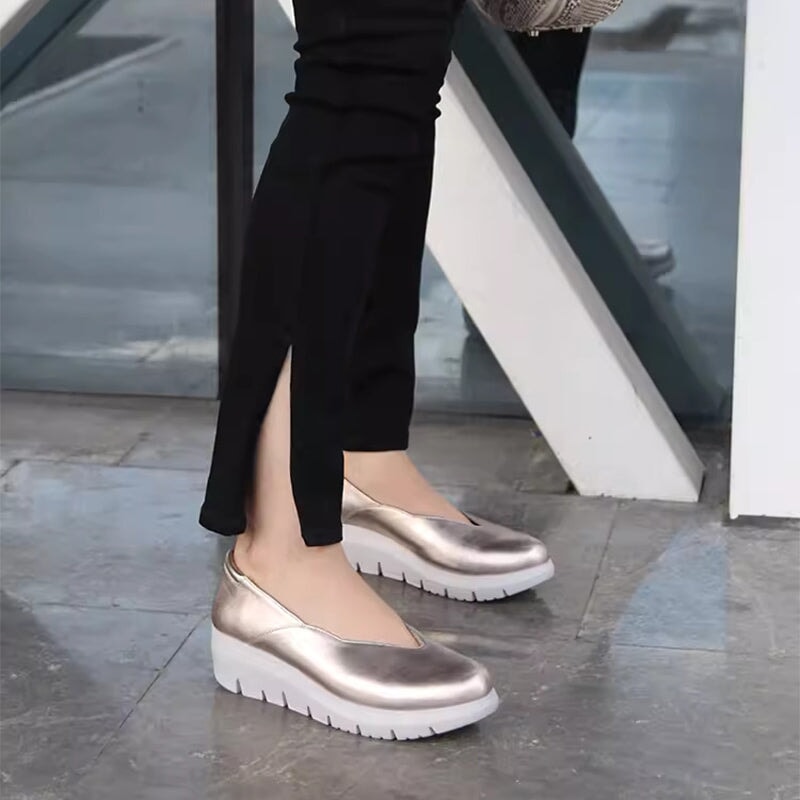 Soft Leather Loafers for Women Light Wedge Heel in Beige/Golden/Brown/Black/Blue
