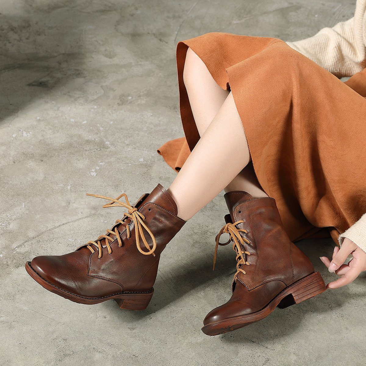 Winter Boots Handmade Genuine Leather Lace-Up Combat Boots Retro Chunky Ankle Boots Black/Coffee