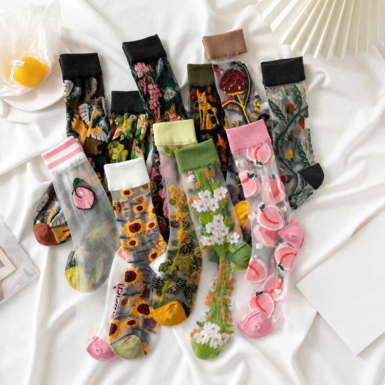 Nature Stories Sheer Art Crew Socks